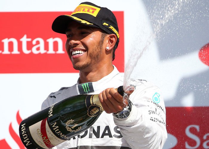 Menang di Kandang, Hamilton Girang