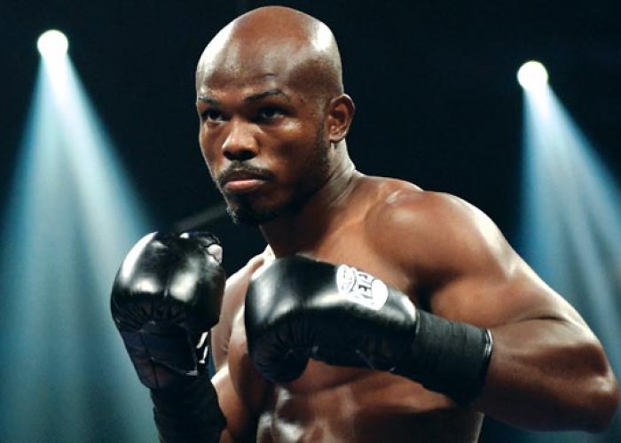 Main Emosi, Bradley Pancing Pacquiao