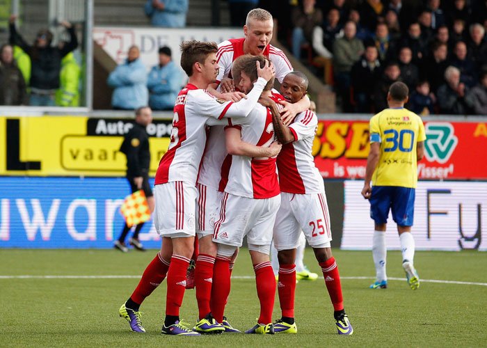 Tampil Gahar & Bangkit, Ajax Libas Eagles