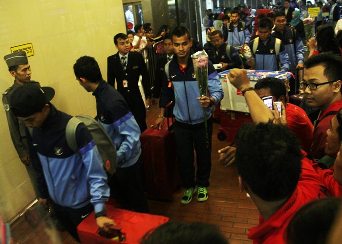 Kembali, Garuda Emas Disambut Hangat