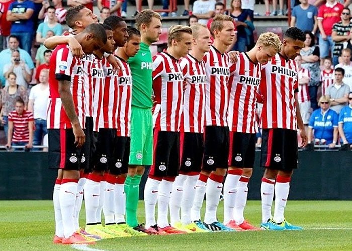Cuma Petik 1 Poin, PSV Urung Menjauh
