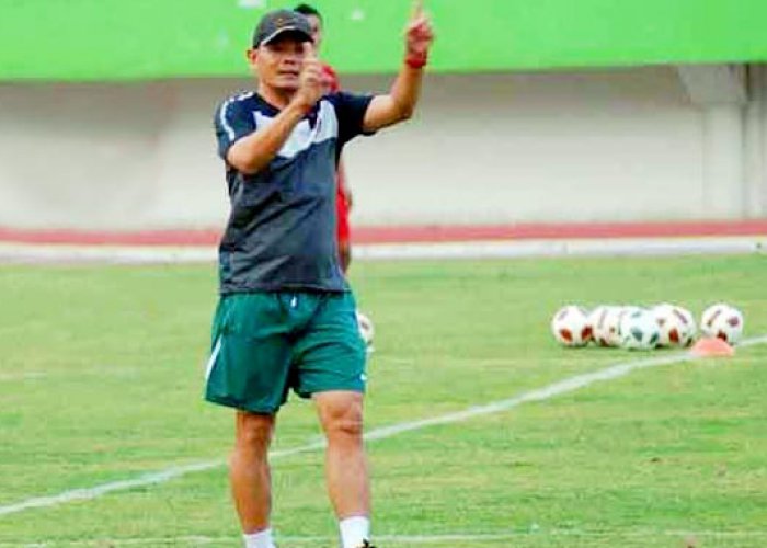 Liestiadi Bergegas, Gresik Mulai Latihan