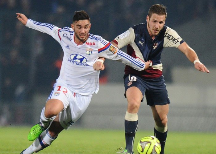 Bordeaux Dihancurkan, Lyon Gusur PSG