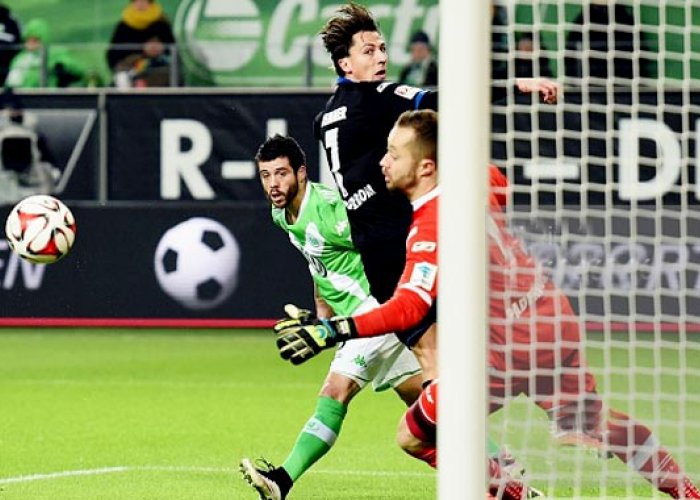 Urung Menang, Wolfsburg tak Tersentuh
