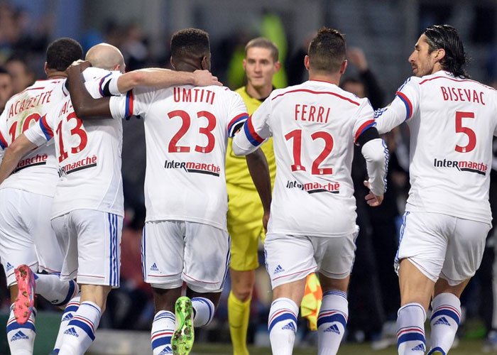 Hajar Toulouse, Lyon Kembali ke Puncak