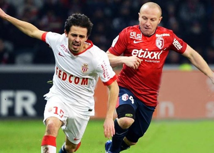 Berbatov Beraksi, Monaco Tatap 4 Besar