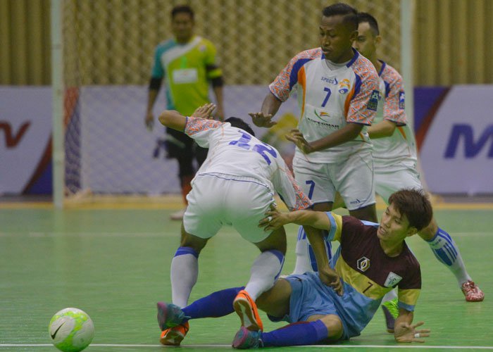 IPC Main Imbang, FC Libido Babak Belur