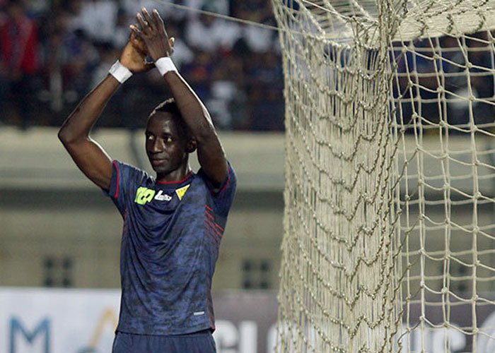Persib Dijamu Hanoi T&T, Konate All Out