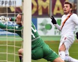 Debut Starter, Verde Lambungkan Roma
