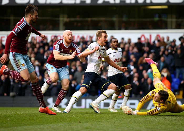 Derbi Kontra West Ham, Spurs Selamat