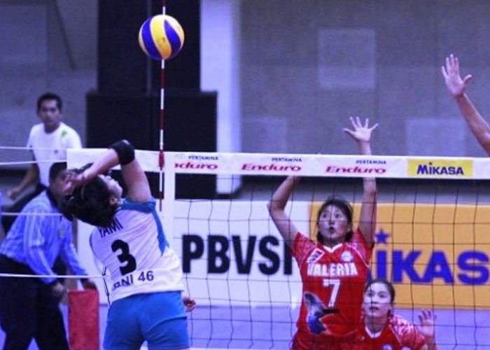 Clivunovic Datang, Valeria Tetap Tumbang