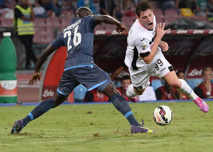 Napoli Lagi Gahar, Palermo Ogah Gentar