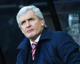 Stoke Raih 1 Poin, Hughes Cemooh Wasit