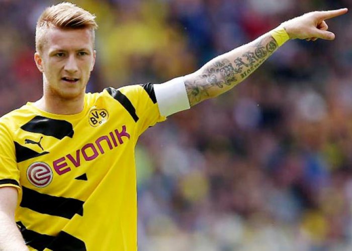 Sumbat Rumor, Reus Perpanjang Kontrak 