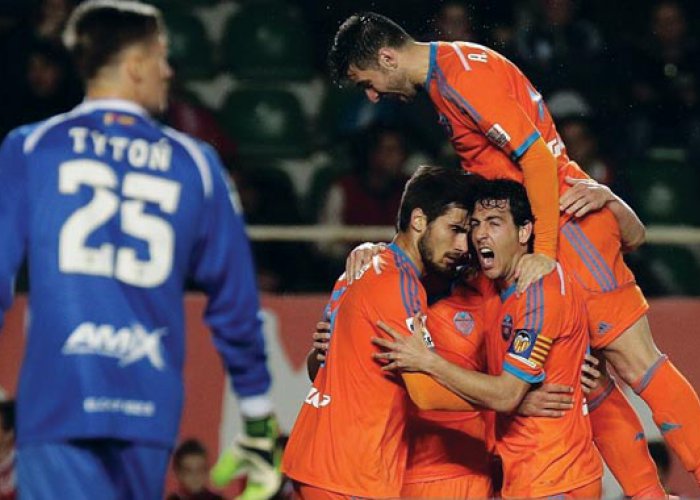 3 Besar Aman, Valencia Ogah Jumawa