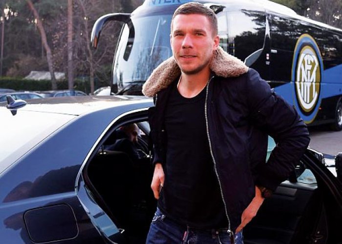 Akhir Musim, Podolski Kembali ke Arsenal