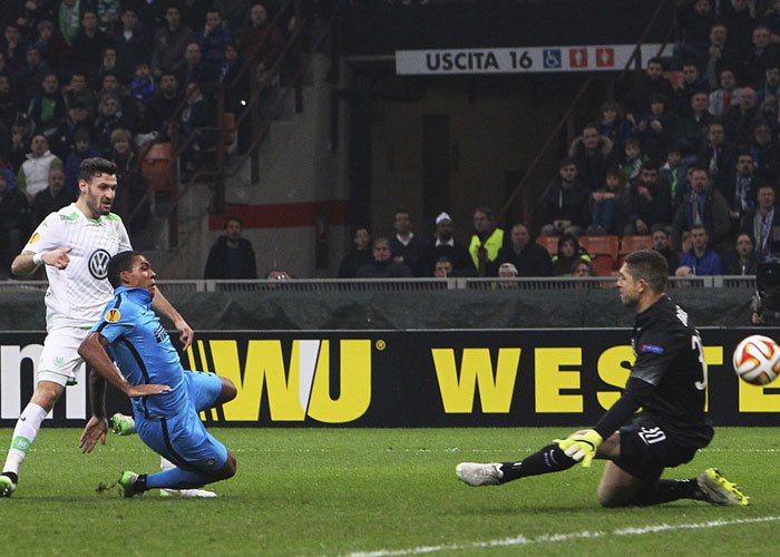 Bikin Inter Teler, Wolfsburg Tapaki 8 Besar