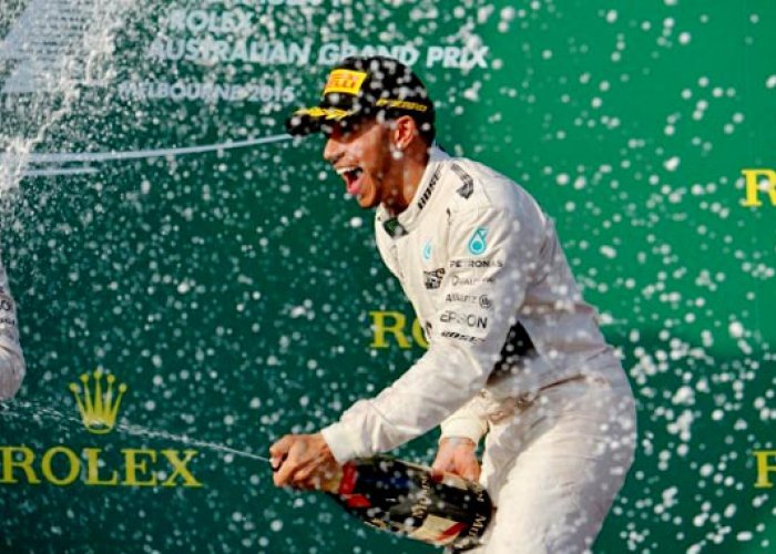 Serba Mulus, Seri Pembuka Milik Hamilton
