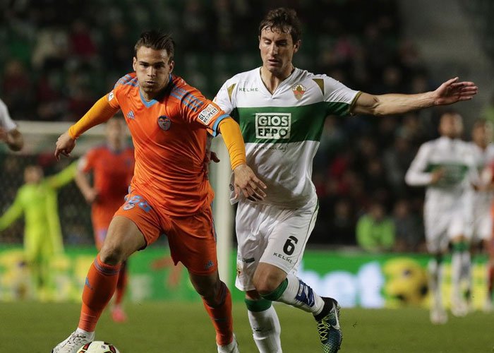 Melesat, Valencia Ancam Barca & Madrid