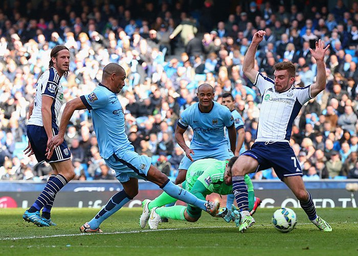 Poin Kontroversial, Man-City Intip Chelsea