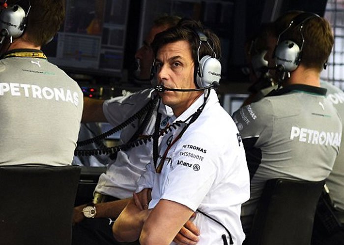 Rosberg & Hamilton Paten, Mercedes Yakin