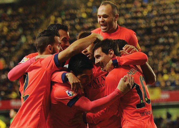 Trisula Beraksi, Barca Meluncur ke Final