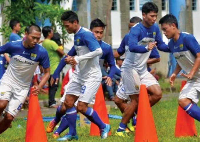Usia 82, Persib Didoakan Juarai ISL 2015