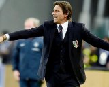 Italia tak Menang, Conte Kian tak Tenang