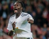 Gomis Jadi Momok, Arsenal Terkapar