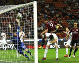 Milan Bangkit, Roma Jadi Korban Amuk