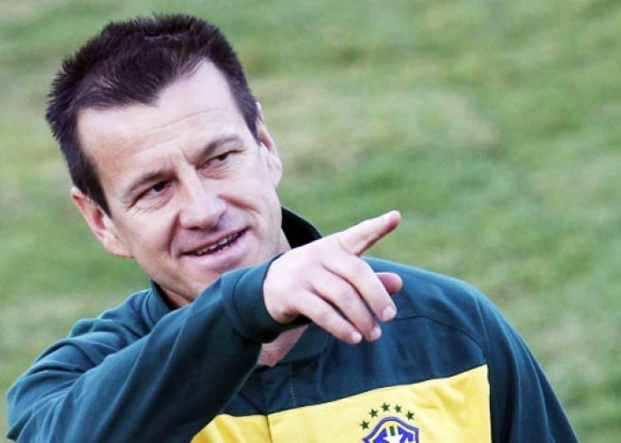 Kolombia Menanti, Dunga tak Fokus Neymar