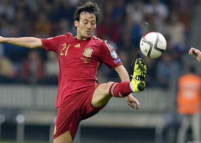 Silva Jadi Penentu, Spanyol Belum Berkuasa