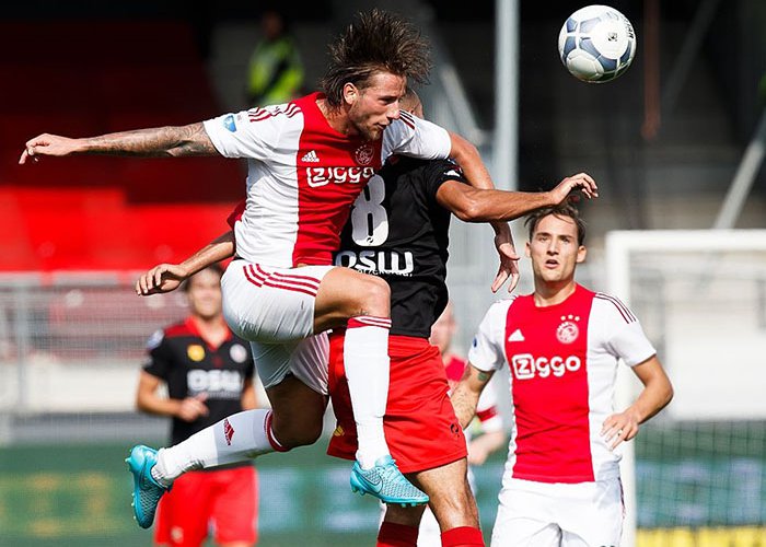 Milik Unjuk Gigi, Ajax Kuasai Klasemen