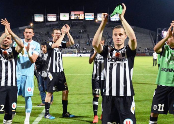 Makin Memukau, Angers Tembus 2 Besar
