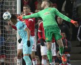 Diganjal PSV, Posisi MU Masih Rawan