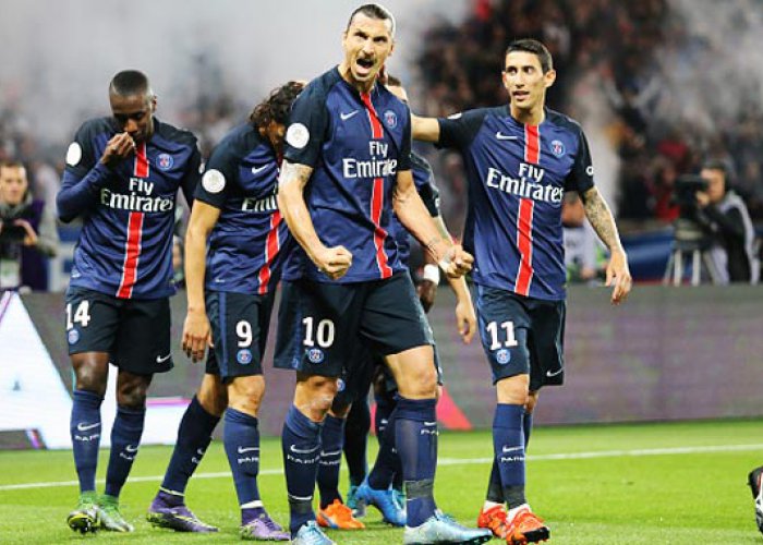 Ibra Terus Menajam,  PSG Aman di Puncak