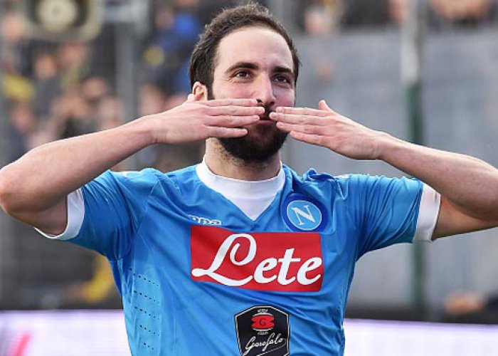 3 Poin Diamankan, Napoli Turunkan Inter