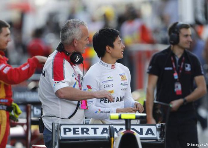 Albert Park Penuh Cacat, Rio & Manor Nihil