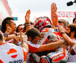 Argentina Penuh Drama, Marquez Terdigdaya