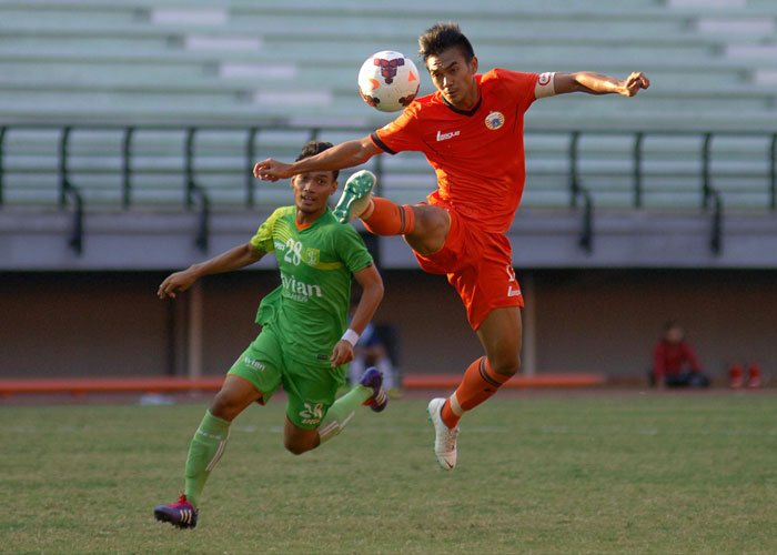 Persebaya Tebas Persija