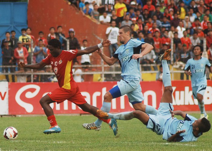 SPFC Kalahkan Persela