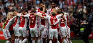 Unggul 8 Poin, Ajax Berburu Quattrick
