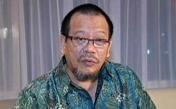 La Nyalla Berontak, Terus Menyalak