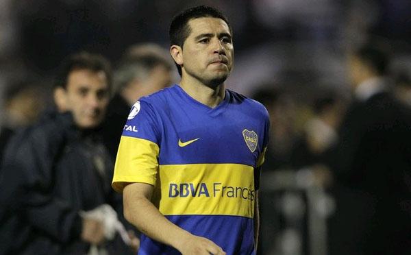 Useless, Riquelme Pun Pergi